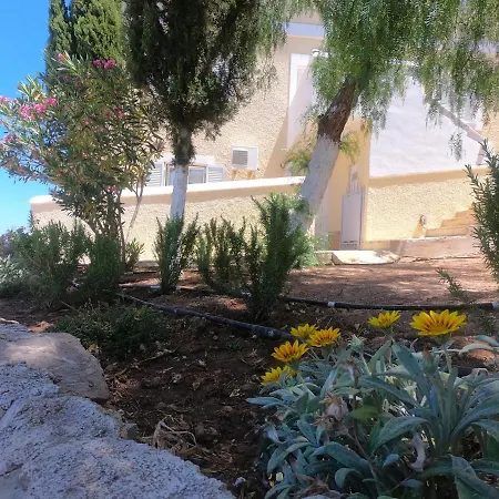 Treehouse Homes Apartmán *