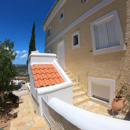 Treehouse Homes Apartmán Ermioni