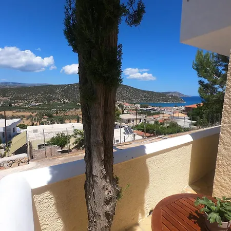 Treehouse Holiday Homes Apartment Ermioni