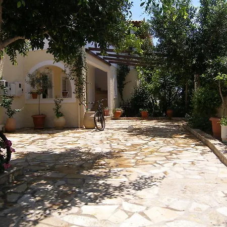 Διαμέρισμα Treehouse Homes *