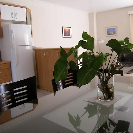 Treehouse Holiday Homes Apartment *