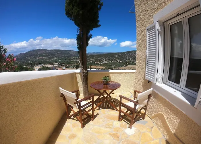 Treehouse Homes Ermioni