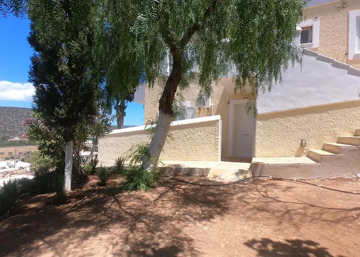 Treehouse Holiday Homes