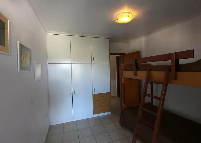 Treehouse Holiday Homes Apartment Ermioni